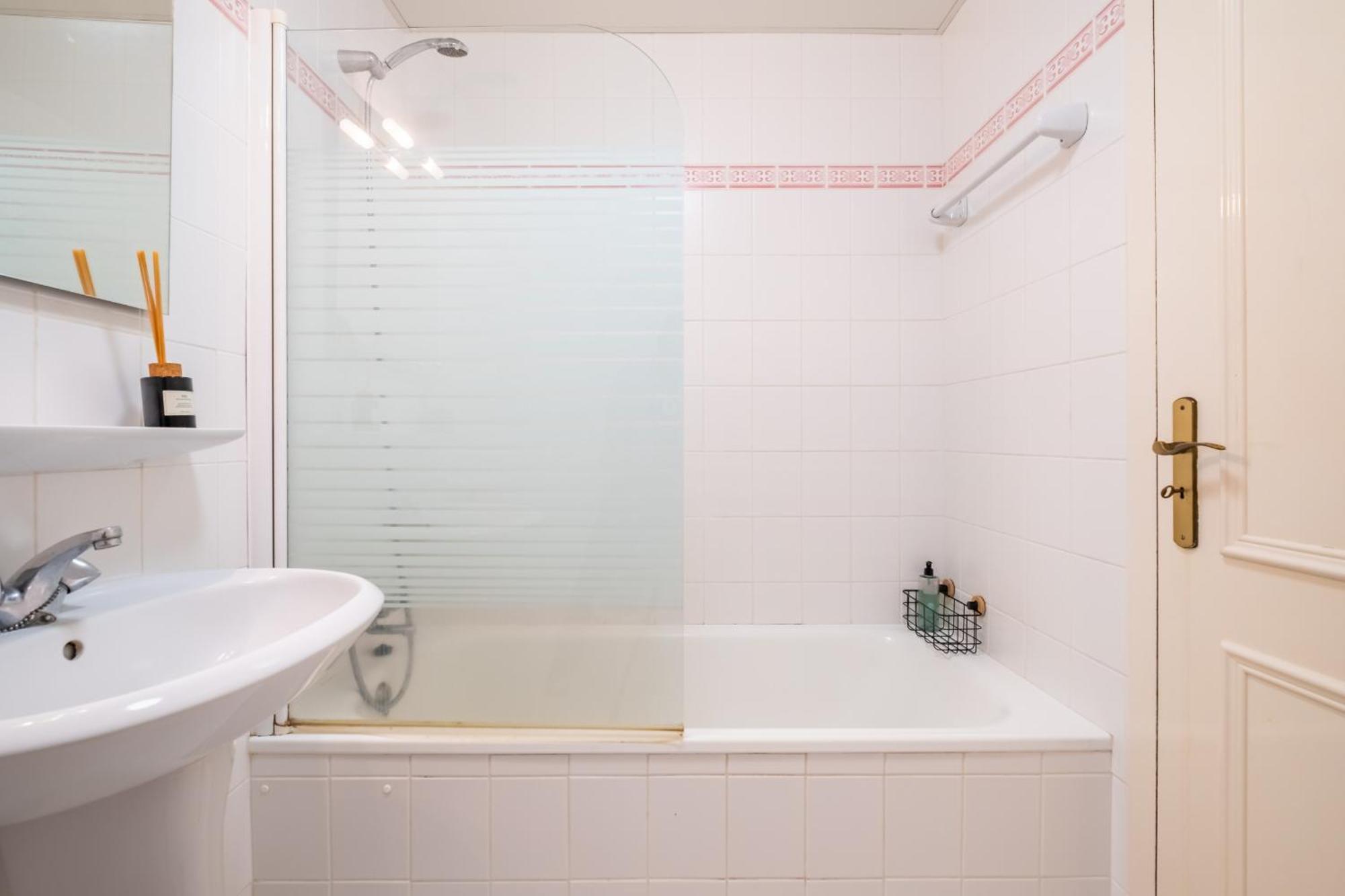 Sea View - By Wehost Apartment Camara de Lobos Luaran gambar